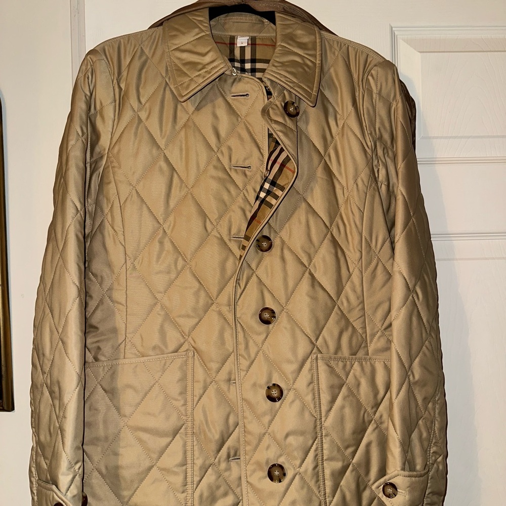 Women’s Burberry Quilted Tan Jacket